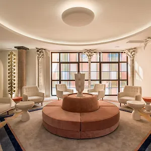 https://room-mate-filippo.it-romehotels.com