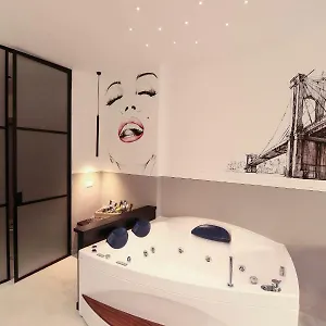 https://oeffe-suites-vatican.it-romehotels.com